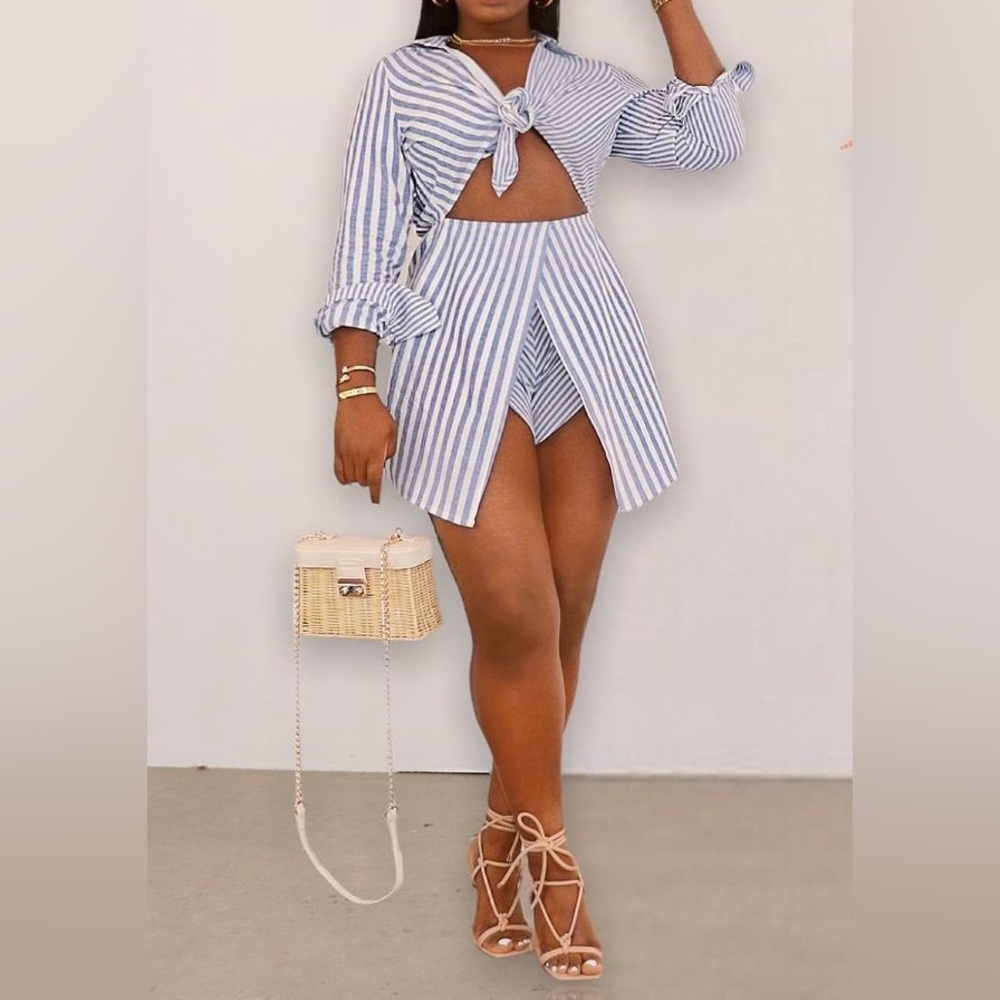 (NWT) Striped Linen Cut Out Romper/Skort